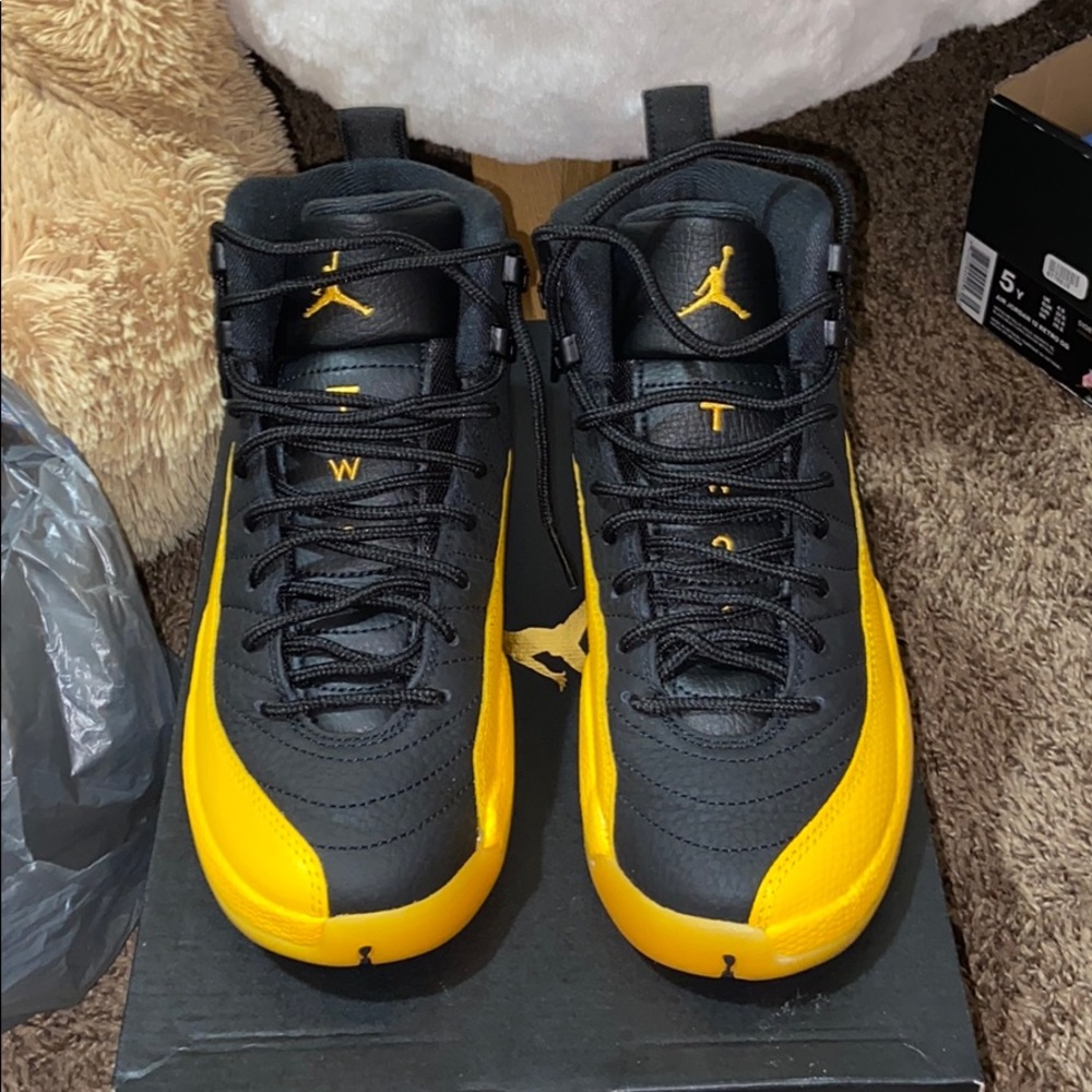 University Gold 12s